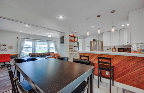 Shearer Hills - Ridgeview House | San Antonio Home, 2 Mi to Airport - Pets Welcome!
