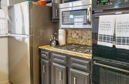 Arena District House | San Antonio Home w/Private Pool: 5 Mi to Downtown