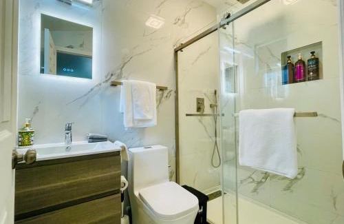 San Marco House | San Marco-Downtown Modern Suite