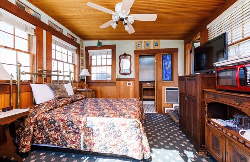 North Beach Hotel | San Remo Hotel