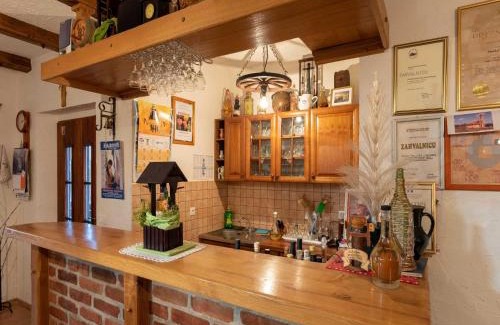 Donja Stubica House | San Vinogradara