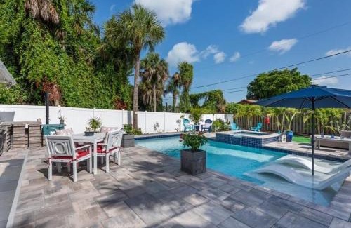 Naples Park House | Sanctuary Home Naples-Luxury Beach House with Private Pool and Oasis!