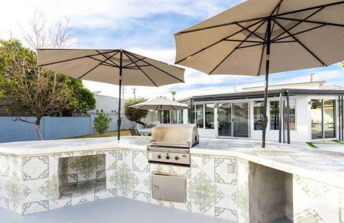 Ingleside Club House | Sanctuary on the Greens - 3-Villa Retreat with Pool