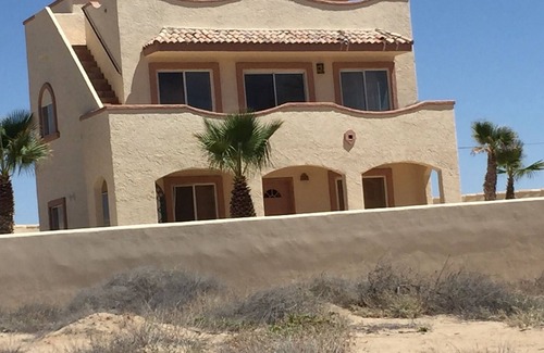 Las Conchas House | Sand Dollar, Las Conchas, 3 BR, 2.5 Bath, Sleeps 12, Satellite TV, PETS OK