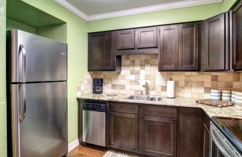 Port Aransas Condo | Sand In Your Toes | Boardwalk + Shared Pool & Hot Tub!