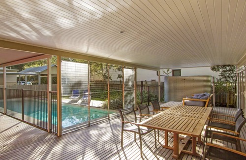 Pearl Beach House | Sand & Sea - Pearl Beach with pool