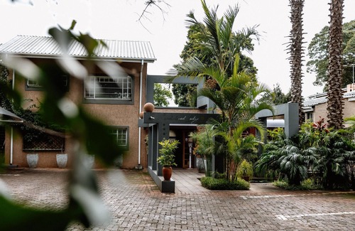 Harare Apartment | Sandalwood Executive Garden Suite in Mt Pleasant - 2261