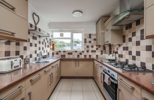 Sandbanks Apartment | Sandbanks Peninsula | Beach | 4 Guests
