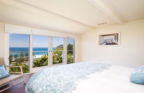 Whale Beach House | SANDCASTLES - By Betina King
