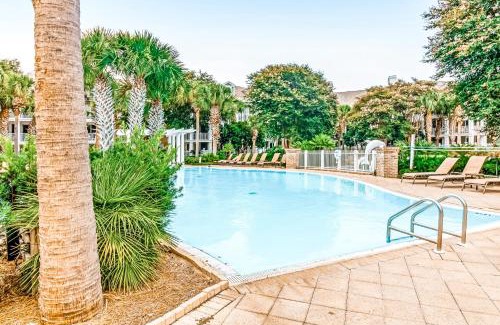 Baytowne Wharf Hotel | Sandestin Baytowne Wharf - Observation Point South #471