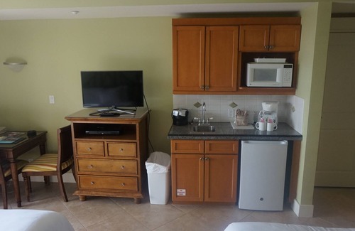 Baytowne Wharf Condo | SANDESTIN FLORIDA, 2 BR 3 BATH, GRAND COMPLEX, WALK OUT PATIO, PET FRIENDLY!