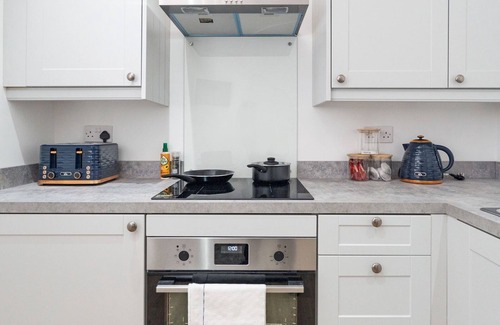 Liverpool Apartment | Sandhurst House, 1 Bed, Parking - Pass the Keys