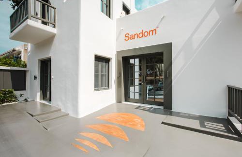 Paros Hotel | Sandom