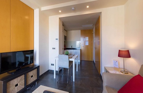 Trafalgar Apartment | Sandoval - 1 Bedroom with Sofa Bed