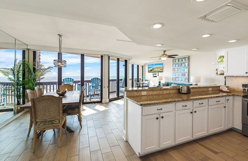 Port Aransas Condo | Sandpiper #602: Beachfront 2 Bedroom 2 Bathroom With Spectacular Views and 24 Hour Management