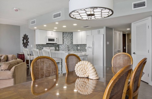 Port Aransas Condo | Sandpiper Condominiums 902, Panoramic Gulf Views w/direct access to Mustang Island/Port A beaches.