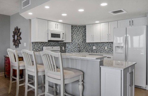Port Aransas Condo | Sandpiper Condominiums 902, Panoramic Gulf Views w/direct access to Mustang Island/Port A beaches.