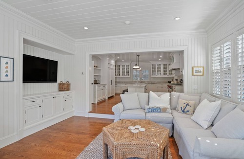 Katama House | Sandpiper Fields Luxury Field Club Home Near South Beach on Martha’s Vineyard