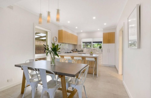 West Lakes Shore House | Sandpiper - Steps to Beach | BBQ | Courtyard | 3B