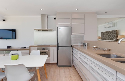 Mouille Point Apartment | Sandringham 45 - Studio Apartment, Sleeps 2