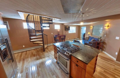 York Beach Hotel | Sands by the Sea Motel