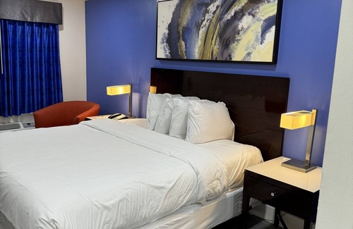 La Sierra Hotel | Sands Motel