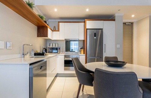 Greater Johannesburg Metropolitan Area Apartment | Sandton Smart Apartment Thirteen