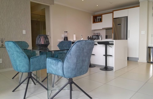 Greater Johannesburg Metropolitan Area Apartment | Sandton Smart Apartment Eighteen