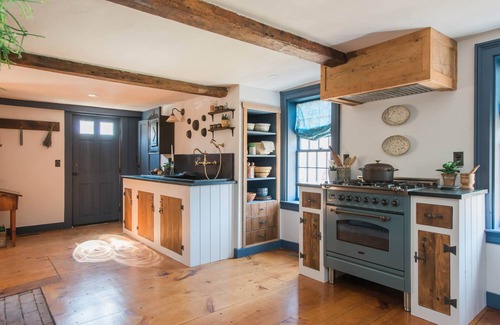 Sandwich House | Sandwich Cape Cod Antique Colonial - The Deacon Eldred House