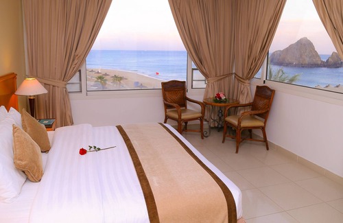 Al Aqah Hotel | Sandy Beach Hotel and Resort