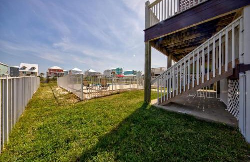 Gulf Shores House | Sandy Feet Retreat by Vacation Homes Collection