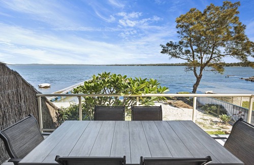 Toukley House | Sandy Feet Retreat. Kick your shoes off & enjoy !