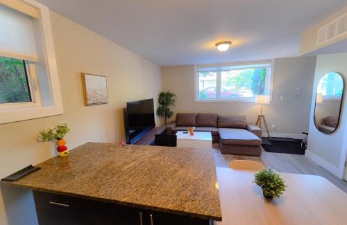 Sandy Hill Apartment | Sandy Hill Downtown Guesthouse