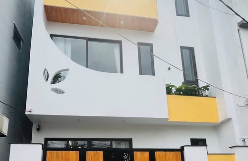 Ngu Hanh Son House | Sandy House 2 - Walking to My Khe Beach an An Thuong, My An area - Full aircon