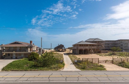 Kill Devil Hills House | Sandy Paws