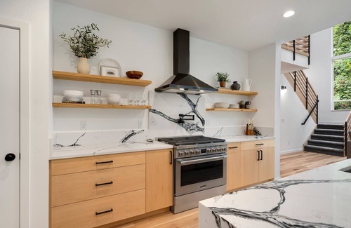 Mount Hood Village House | Sandy River Group Getaway 4