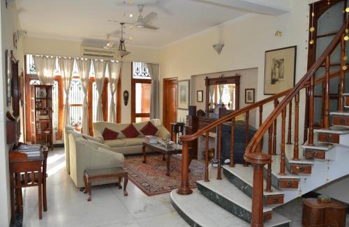 Jammu Bed & Breakfast | Sandy's Homestay