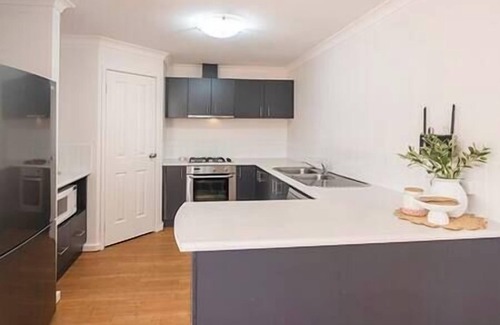 Broadwater House | *Sandy Shores*- Villa 27 Cape view Resort