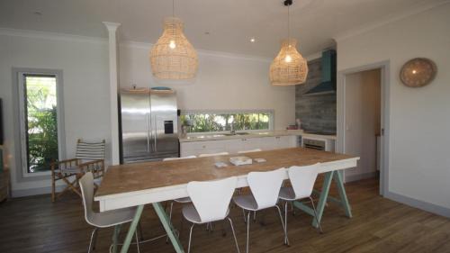 Horseshoe Bay House | Sandy Toes Beach House