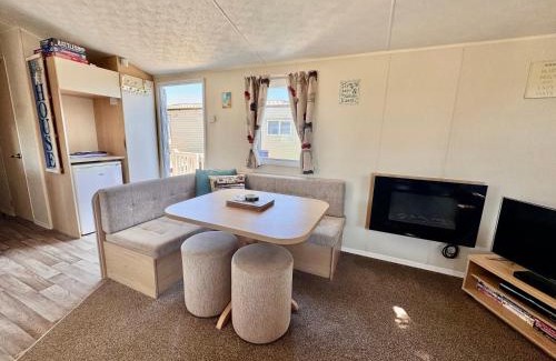 Heacham Other | Sandy Toes & Cozy Night, Sleep 8