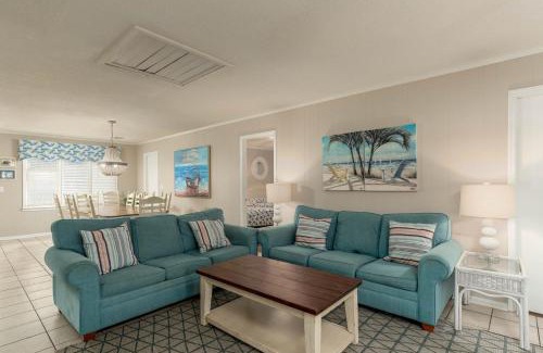 Crescent Beach House | Sandy Toes home