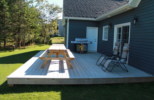 Cape Traverse Apartment | Sandy Toes Summer Beach House