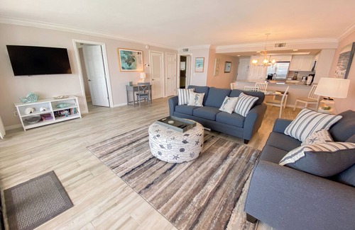 Punta Rassa Condo | Sanibel Harbour Resort - 1134: Stunning sunsets from the comfort of your lanai.