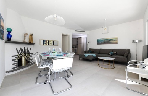 Caslano Villa | Sans Souci 1 - Swisshomebnb