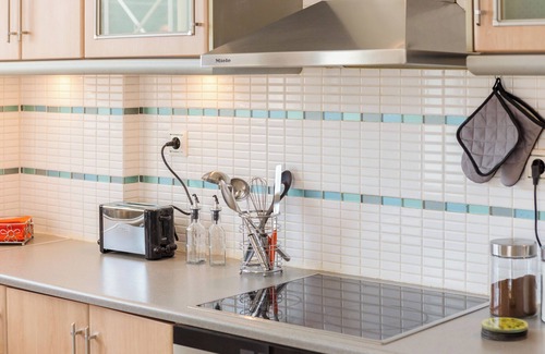 Marathon Apartment | Santa Barbara 2fl Home w. Garden and Intex Pool