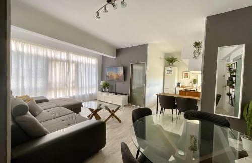 Santa Cruz de Tenerife Apartment | Santa Cruz Luxury Low-Cost Apartment with Terrace & Views