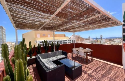 Santa Cruz de Tenerife Apartment | Santa Cruz Luxury Low-Cost Apartment with Terrace & Views