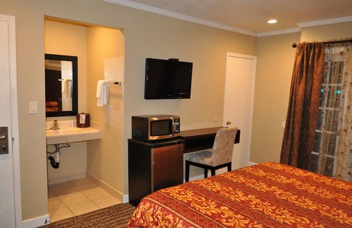 Downtown Riverside Hotel | Santa Cruz Inn Riverside