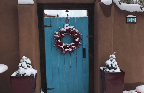 Eldorado at Santa Fe House | Santa Fe charm with Eldorado space, quiet, mountain views and dark skies.
