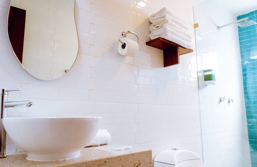 Los Ayala Hotel | Santa Martha Bungalows